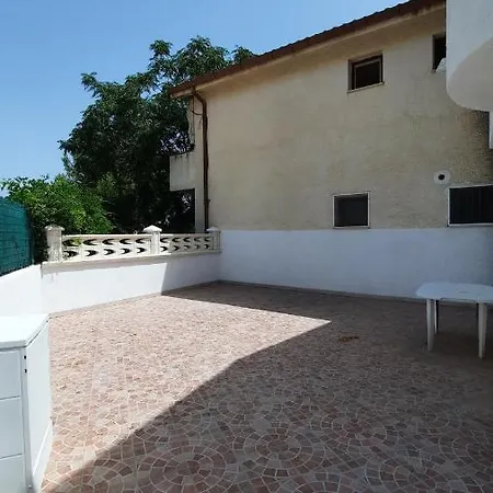 Villa Villetta Marinara N *